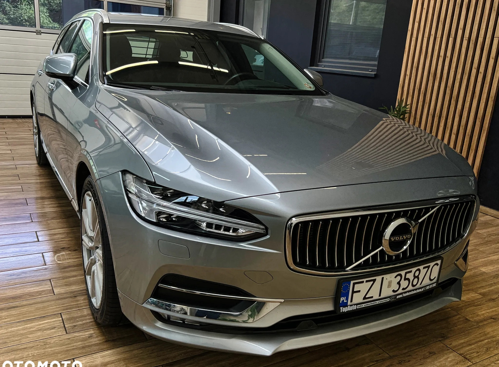 Volvo V90 cena 127900 przebieg: 94000, rok produkcji 2017 z Ośno Lubuskie małe 704